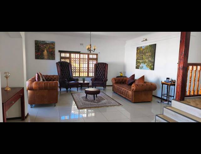 7 BEDROOM HOUSE FOR SALE IN WILDERNESS CENTRAL